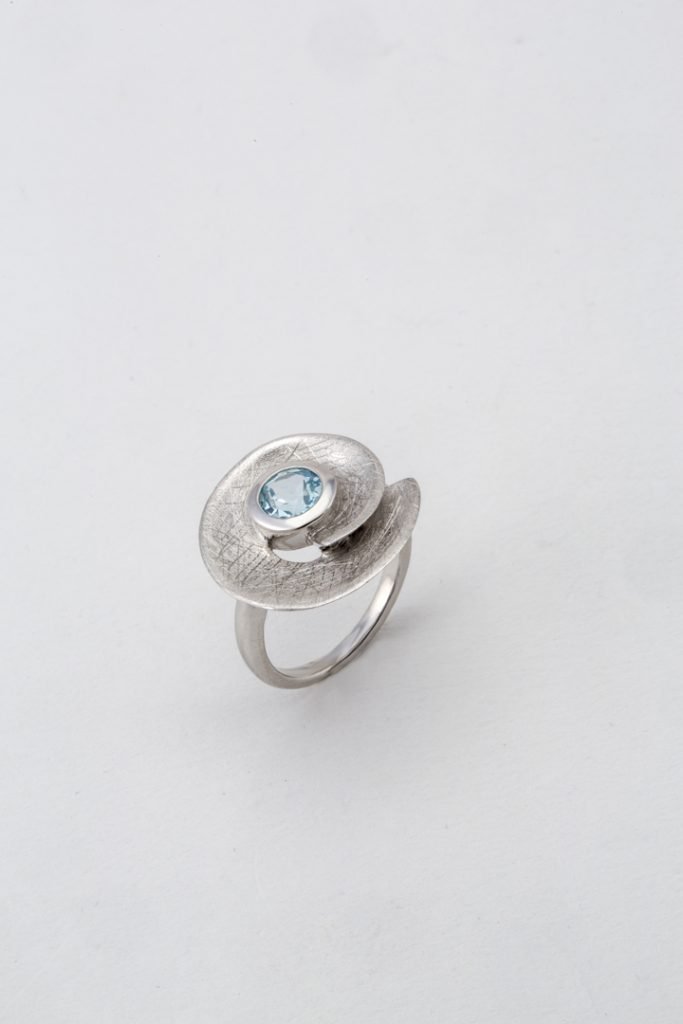 Bague "Spirale de Topaze"