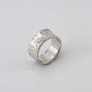 Bague "Anneau martelé"