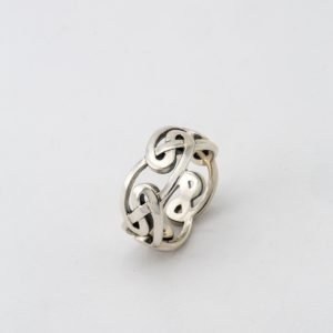 Bague massive "Entrelacs"