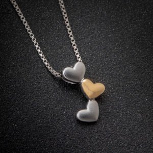 Pendentif "Trois petits cœurs"
